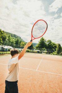 Campingpark BadLiebenzell Nordschwarzwald LocherFotodesign Werbefotografie Kind Tennis
