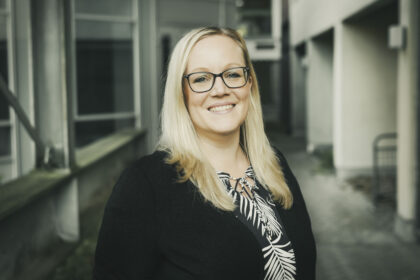 Locherfotodesign_werbefotografie_berufsfoerderungswerk_schwarzwaldbadwildbad_portrait_physiotherapie